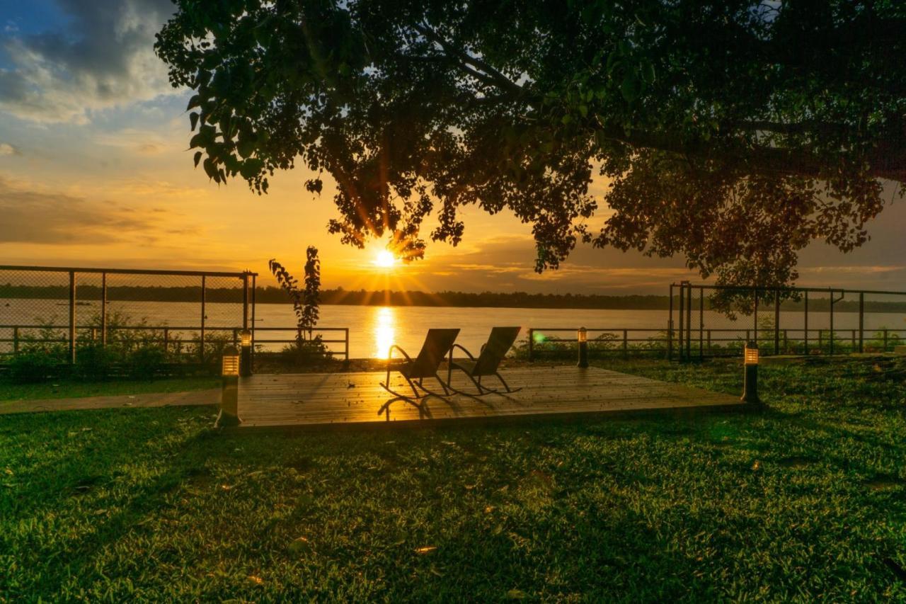 موكداهان Bo Tree Cottage On The River المظهر الخارجي الصورة